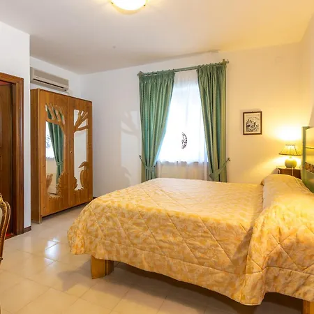 Le Vigne Alloggio per agriturismo *